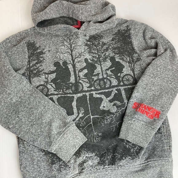 STRANGER things hoodie - Picture 1 of 6
